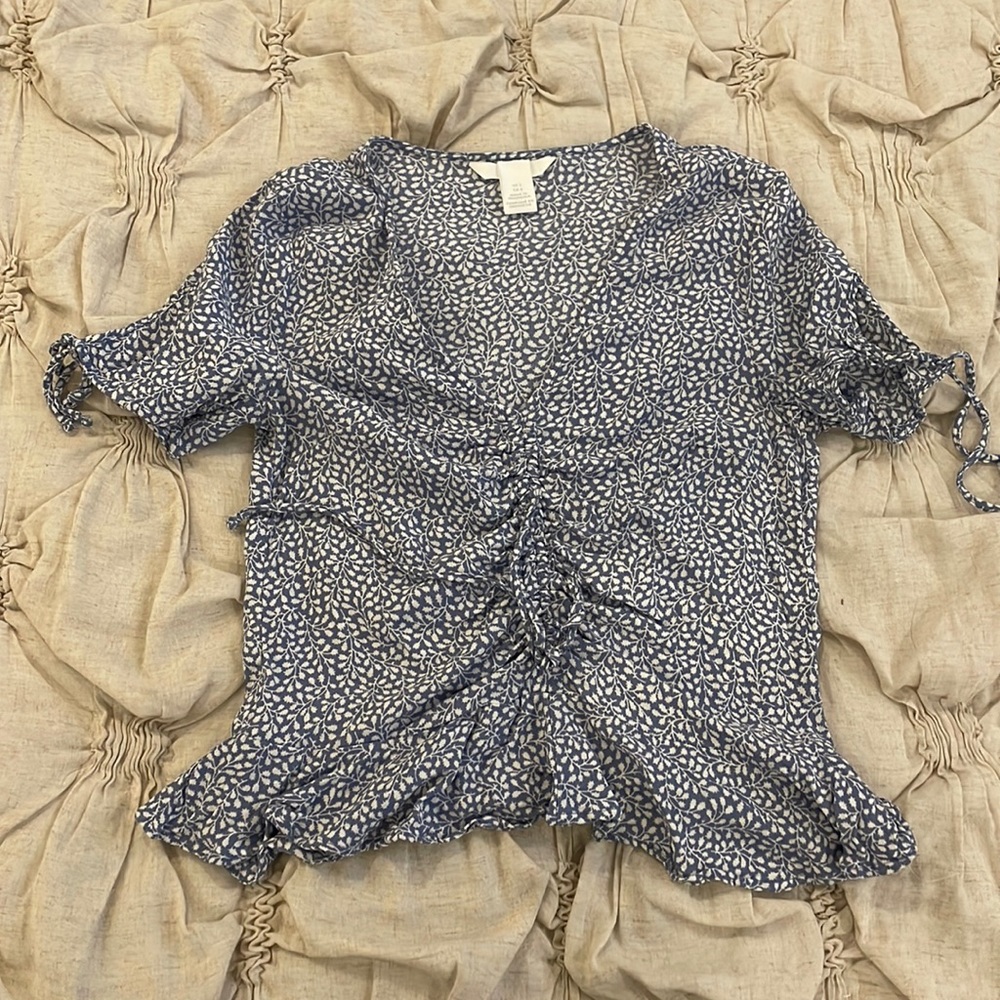 H&M Blue and White Peplum Crop Top Size 2